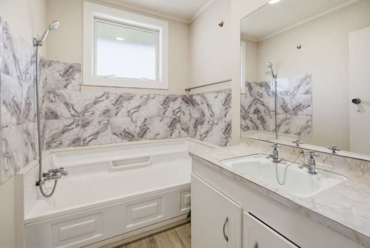 13 Amun Place Pomare_10