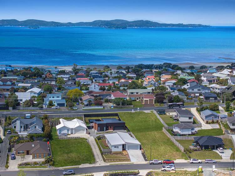35 Hewson Drive Snells Beach_12