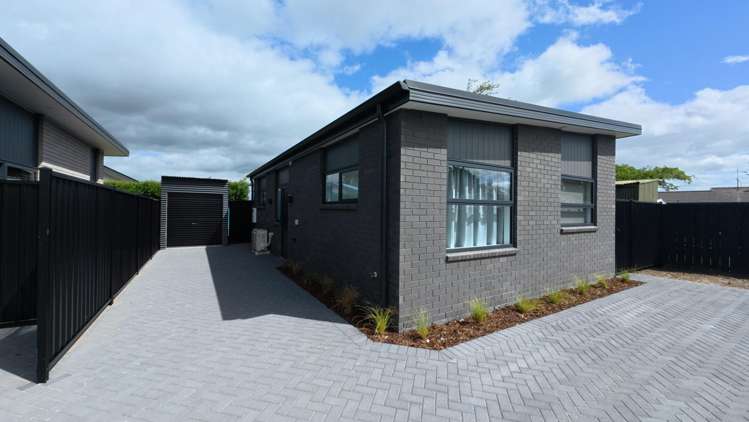 5/17 Simkin Street 11209_1