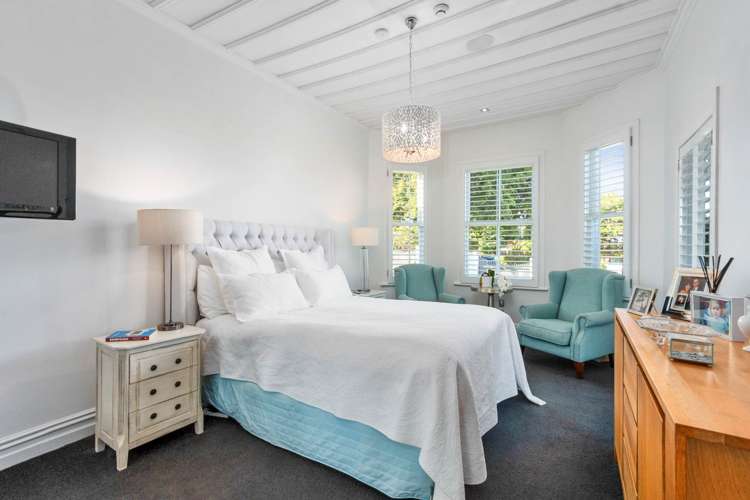 71 Beach Road Mellons Bay_9