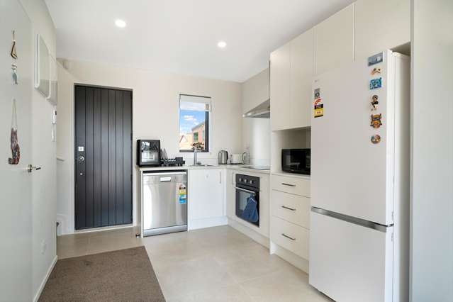 23 Raupeti Lane Henderson_3