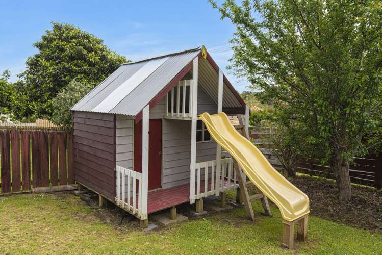 31 Clotworthy Crescent Onerahi_14