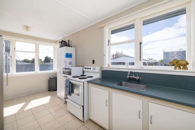 71 Aldershot Street Aranui_2