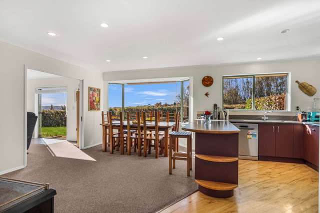 86 Totara View Road Wakefield_1