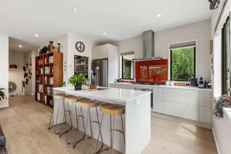 96 Solan Drive Waimauku_11