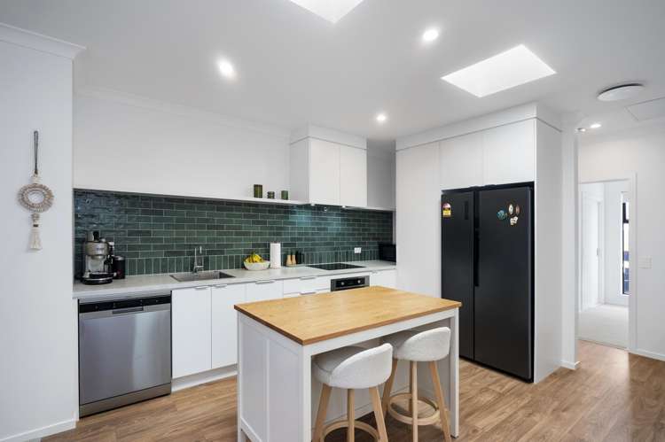24 Constellation Way_3