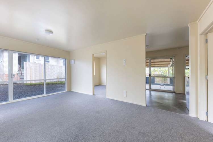 16 Kaikoura Street Henderson_16