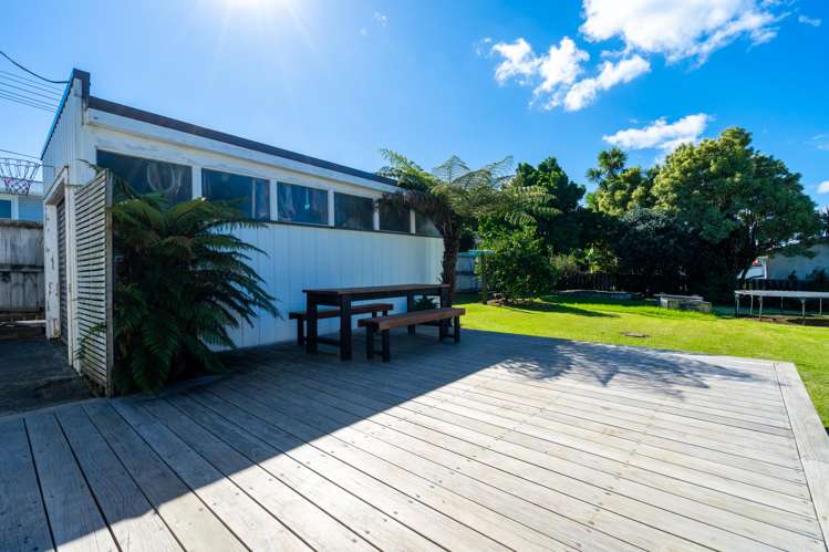 1 Ford Avenue Te Kamo_14