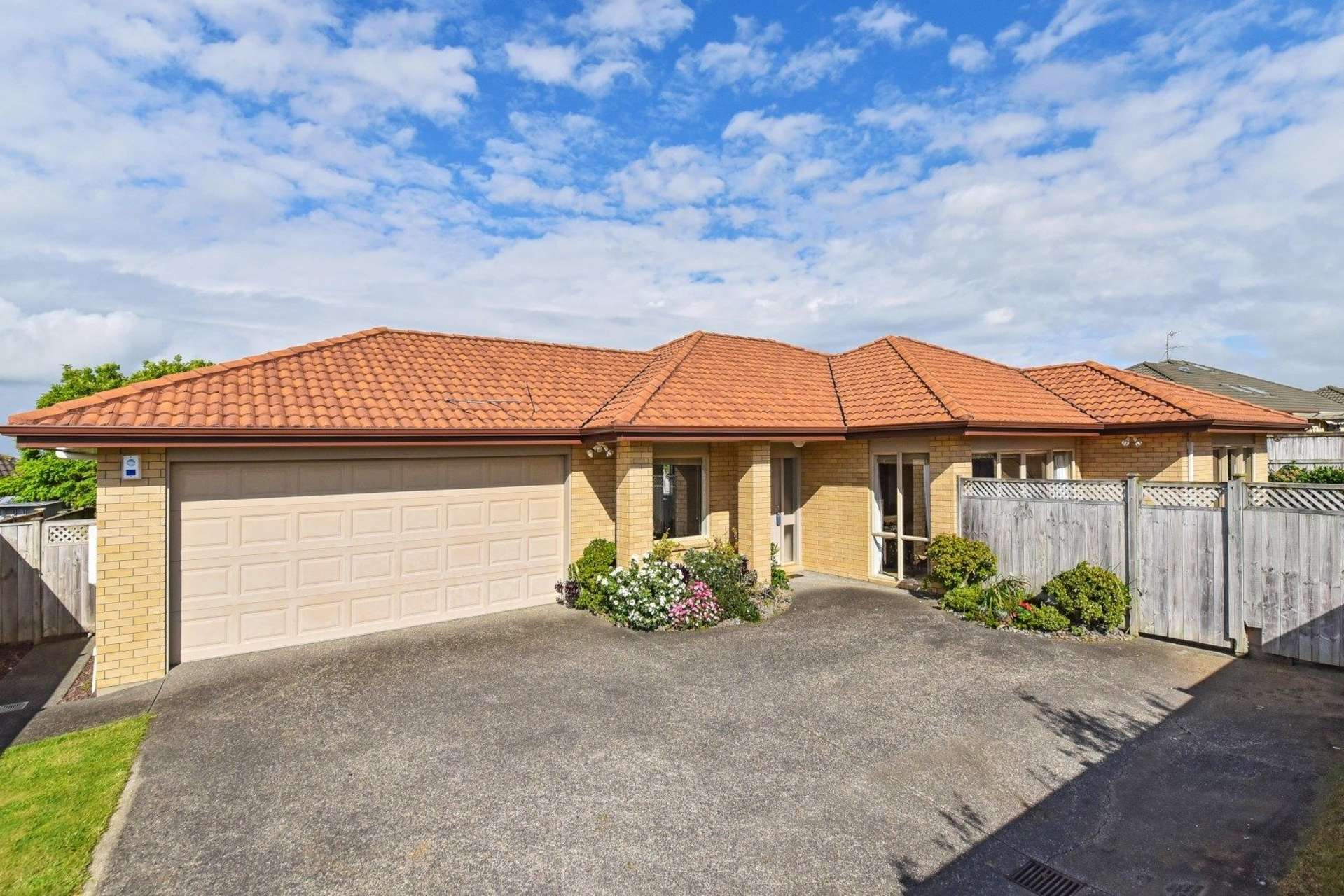 20 Girvan Terrace Wattle Downs_0