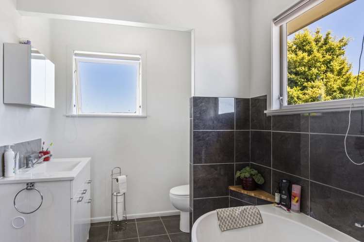 3 Rosalind Street Deanwell_12