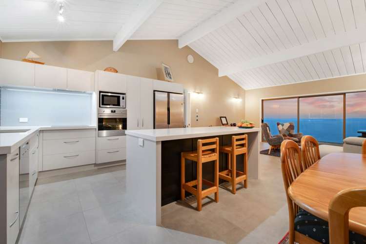 35 Roberts Road Matakatia_8