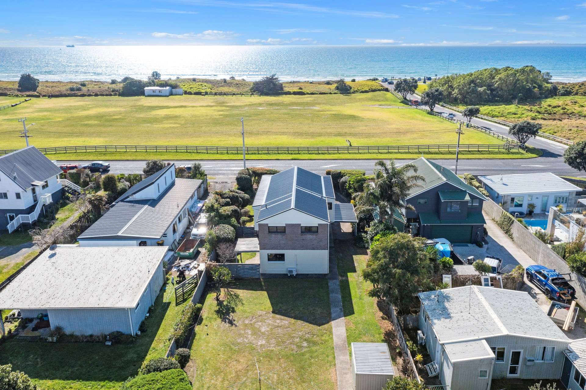 484 Papamoa Beach Road Papamoa_0