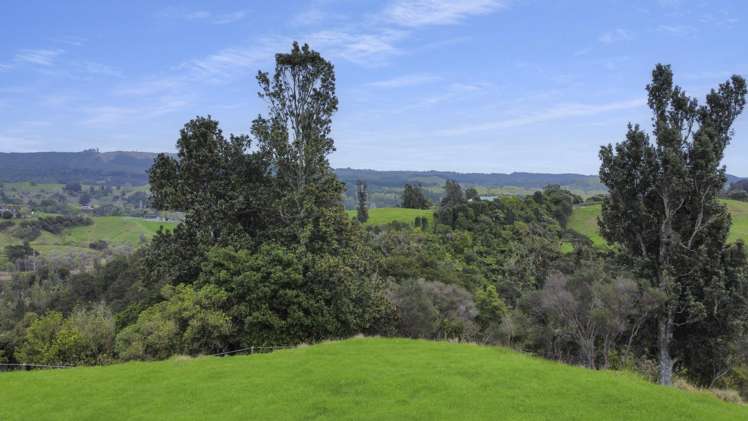 139 Paparoa Road Wainui_11