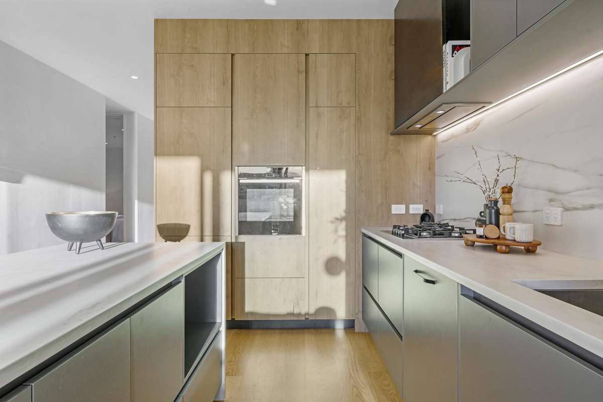 302/27 Grace Street_3