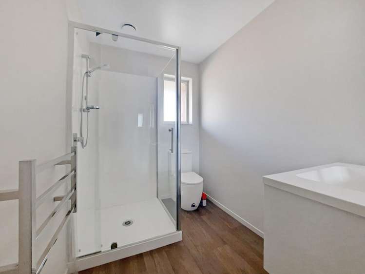 625 East Maddisons Road 11103_7