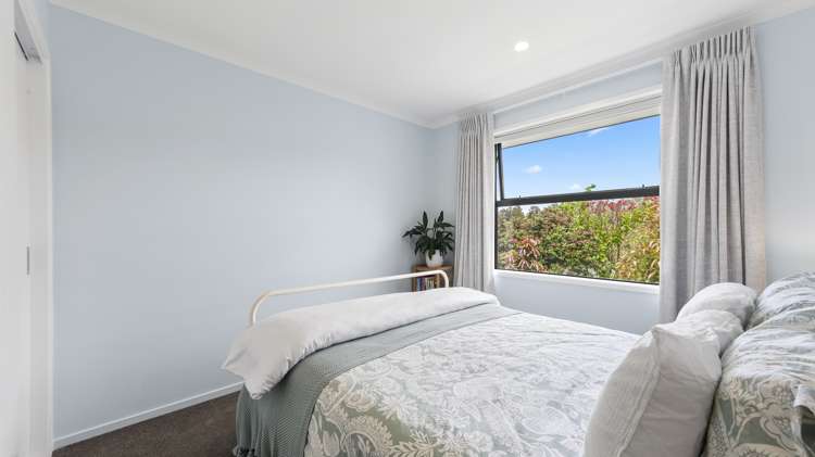 4 Laly Haddon Place Matakana_15