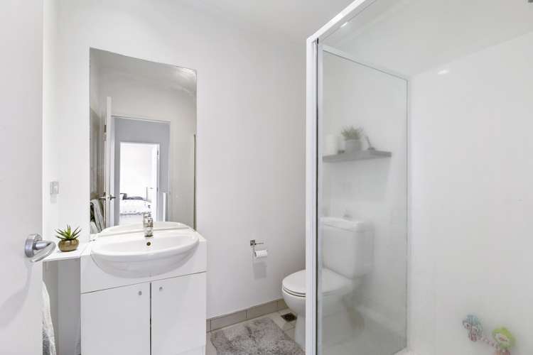 8/3 Wagener Place Mount Albert_7