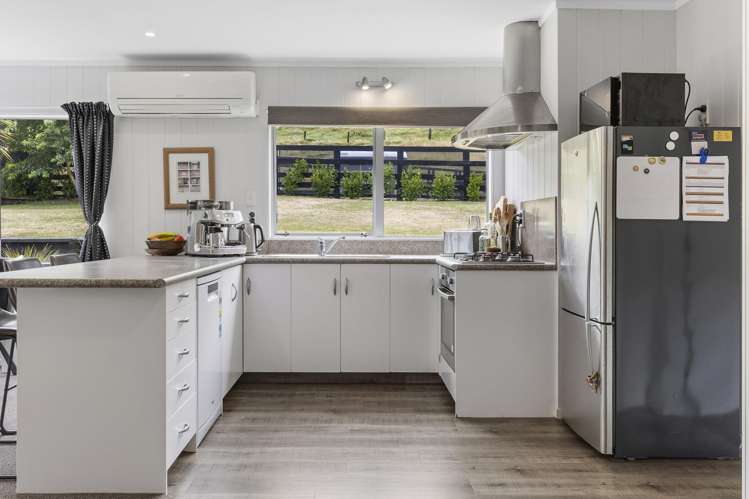 434 Whangamata Road Kinloch_18