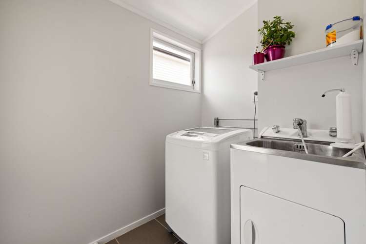 23 Gilbass Avenue Hamilton Lake_21