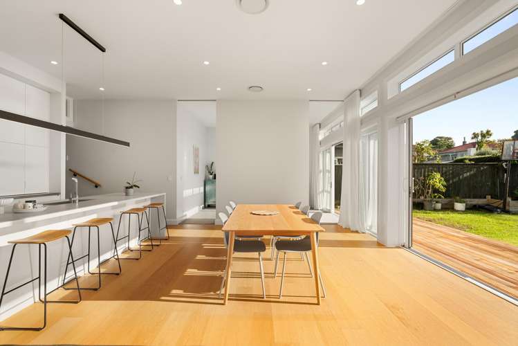 7 Huntingtree Avenue Sandringham_7