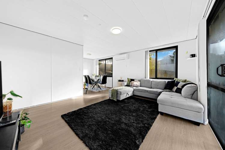 1/233 Glengarry Road Glen Eden_9