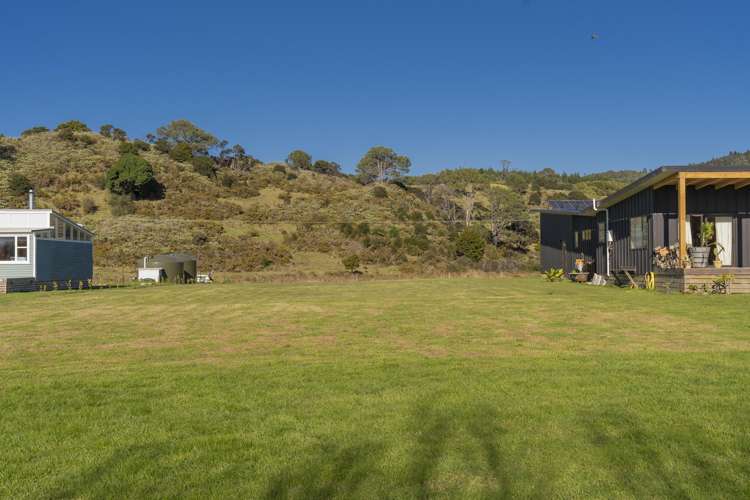 136 Te Punga Road_5