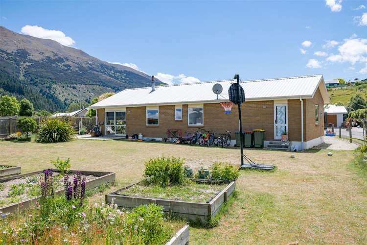 14 Hewson Crescent Lake Hawea_1