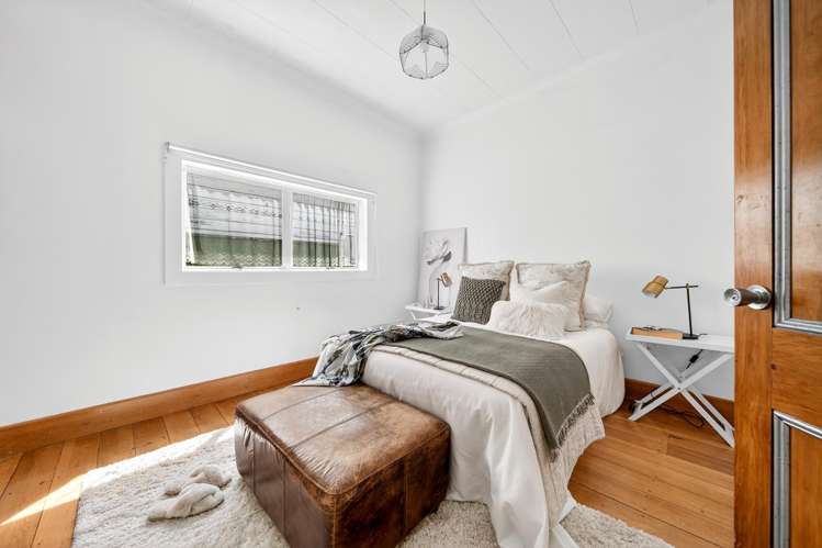 69 Holloway Street Carterton_17