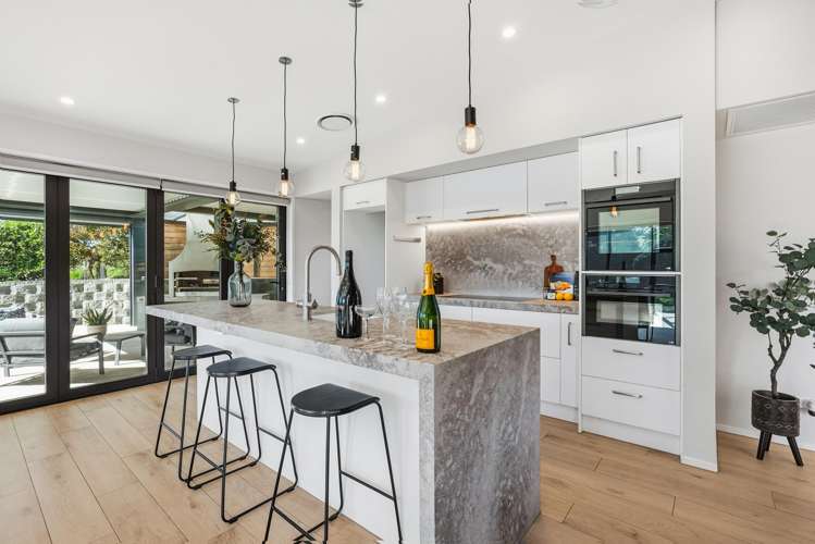 16 Te Heke Place Waikanae_8