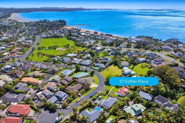 57 Esther Place Red Beach_28