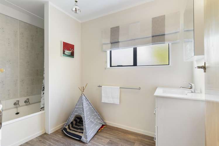 25 King Street Carterton_12