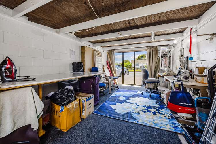 1/2 Burundi Avenue Clendon Park_18