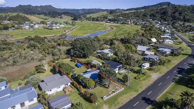 151 Ocean Beach Road Tairua_25