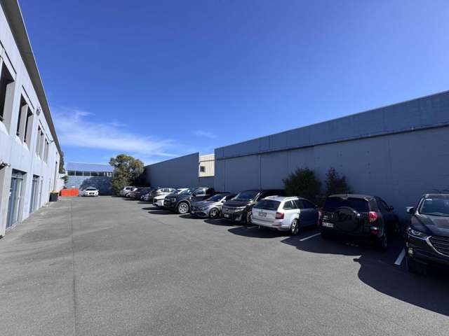 Unit E, 16 Sheffield Crescent Burnside_3