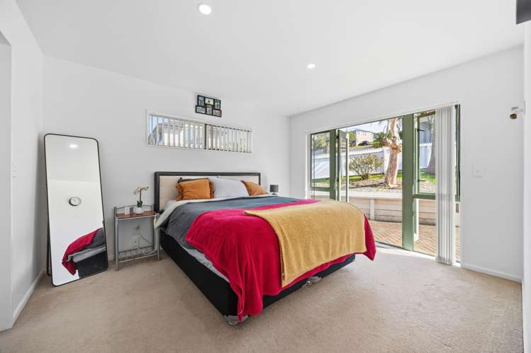1/42 Noeleen Street Glenfield_6