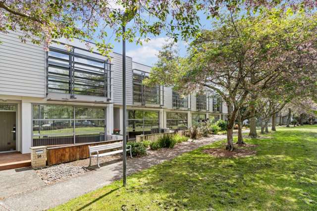 BEST DEAL IN TAKANINI? RENOVATED!