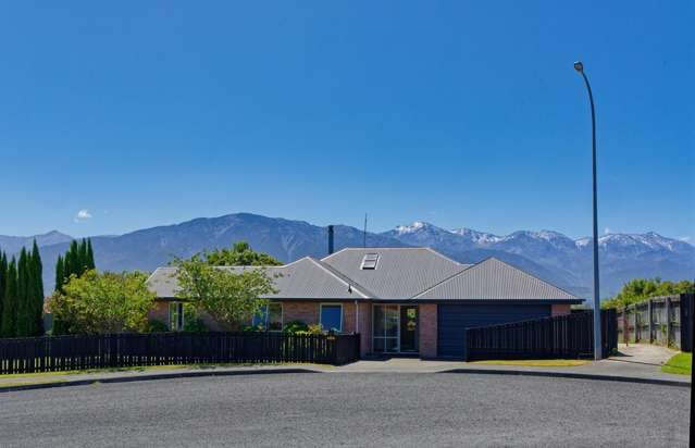 Impressive Kaikoura home with breathtaking views