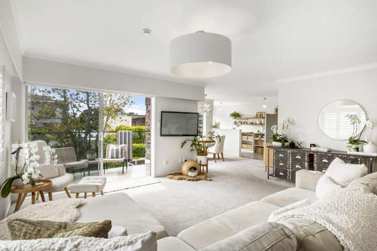 2/24 Eltham Road_0