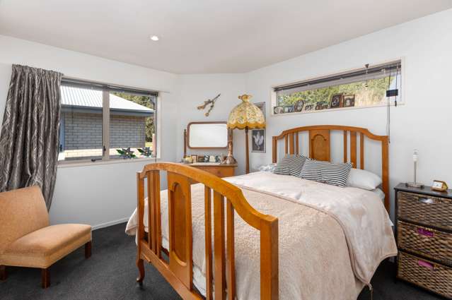 2/149 Pages Road Wainoni_3