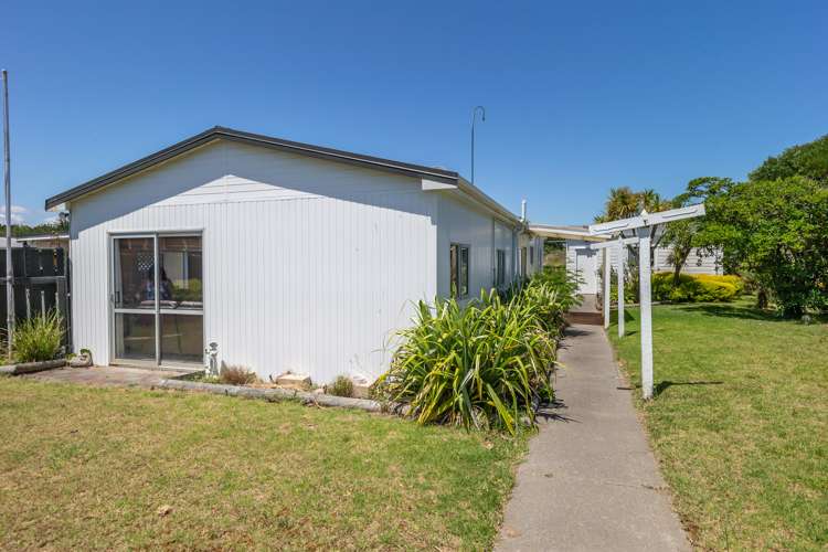 38 Te Kiri Street Himatangi Beach_14