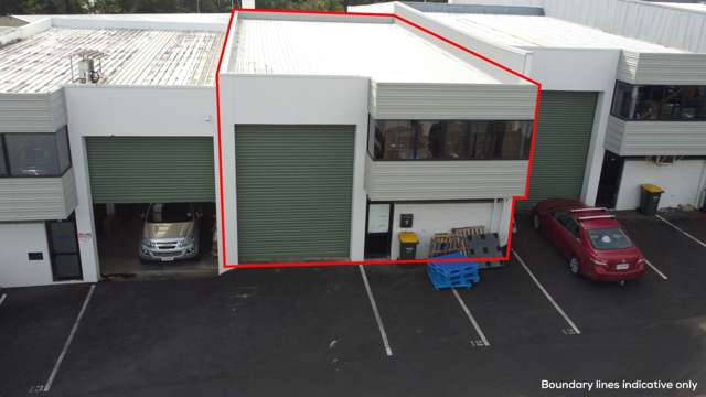NEAT AND SECURE INDUSTRIAL UNIT – BEACH HAVEN