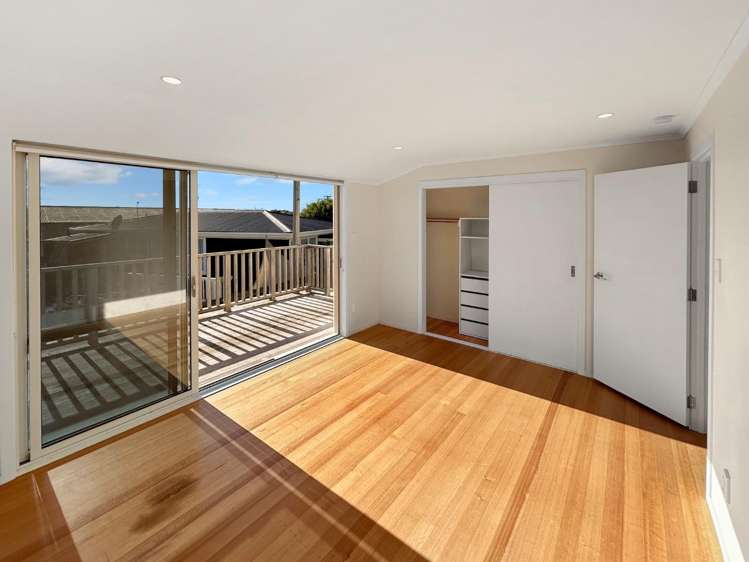  832 Whangaparaoa Road Manly_18