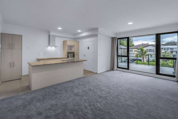 15/11 Carlos Drive Flat Bush_7