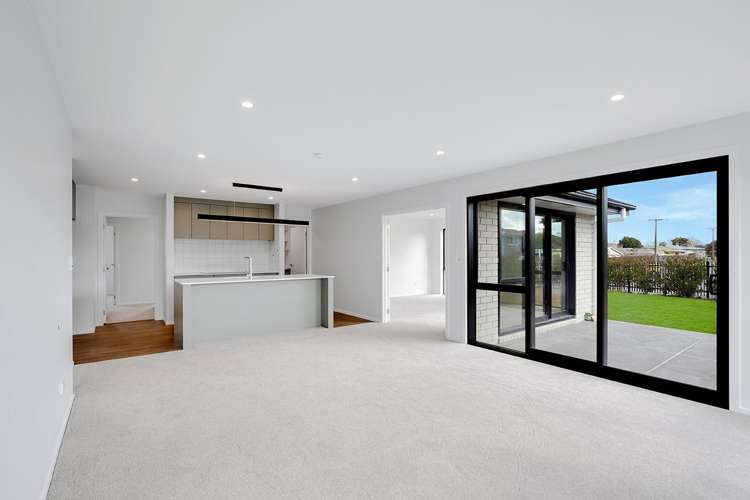 9 Warren Lane 10767_3