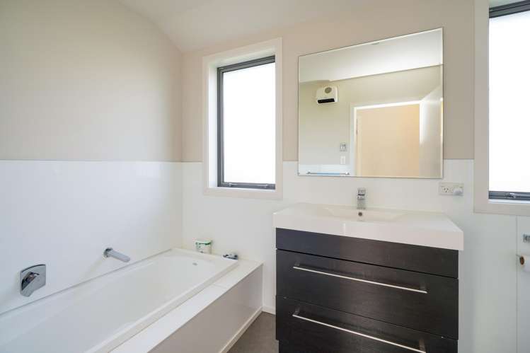 94 Ariki Avenue Otatara_16