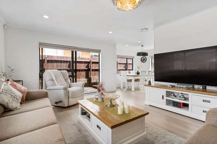 27 Bellville Drive Clendon Park_25