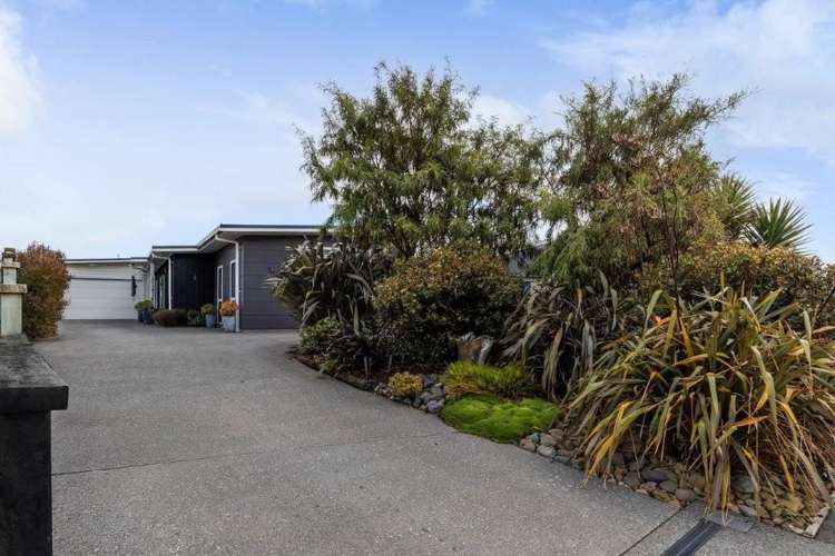 39 Waipunahau Road Waikanae_22