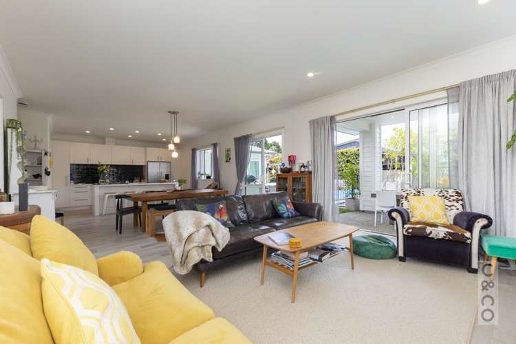 14 Floyd Road Riverhead_12