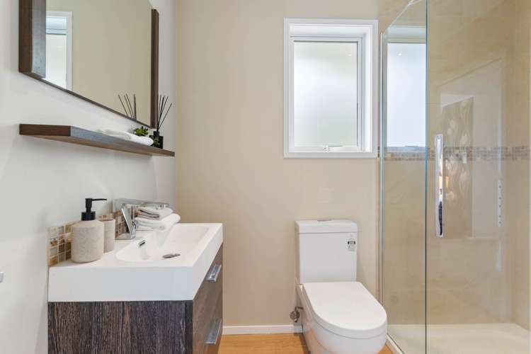 97 Weatherly Road Torbay_13