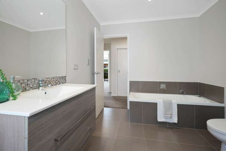 12 Isobel Road Greenhithe_21